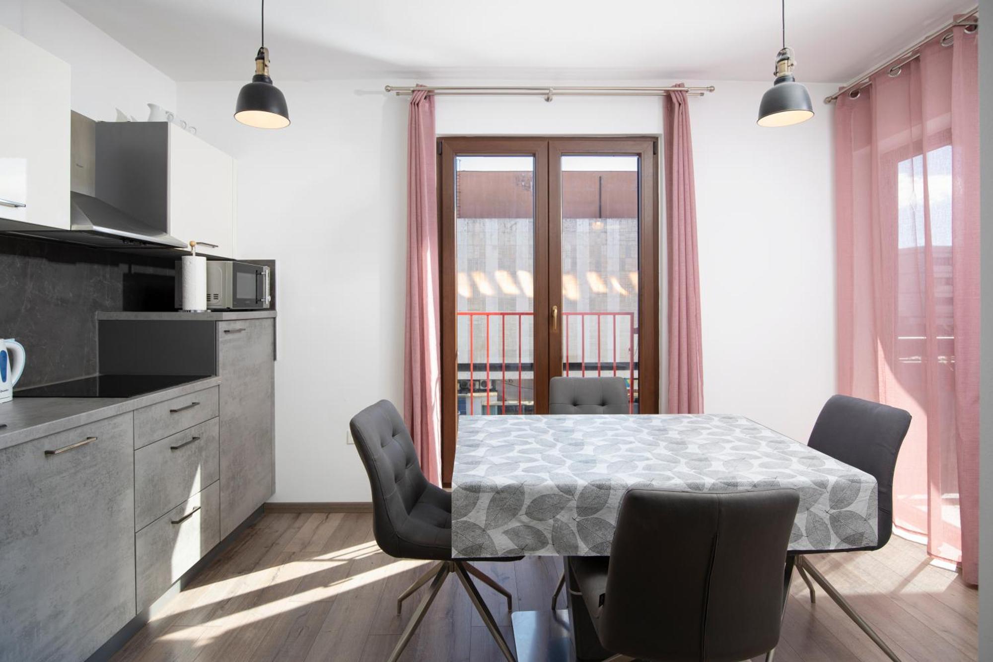 City Market Apartments プーラ エクステリア 写真