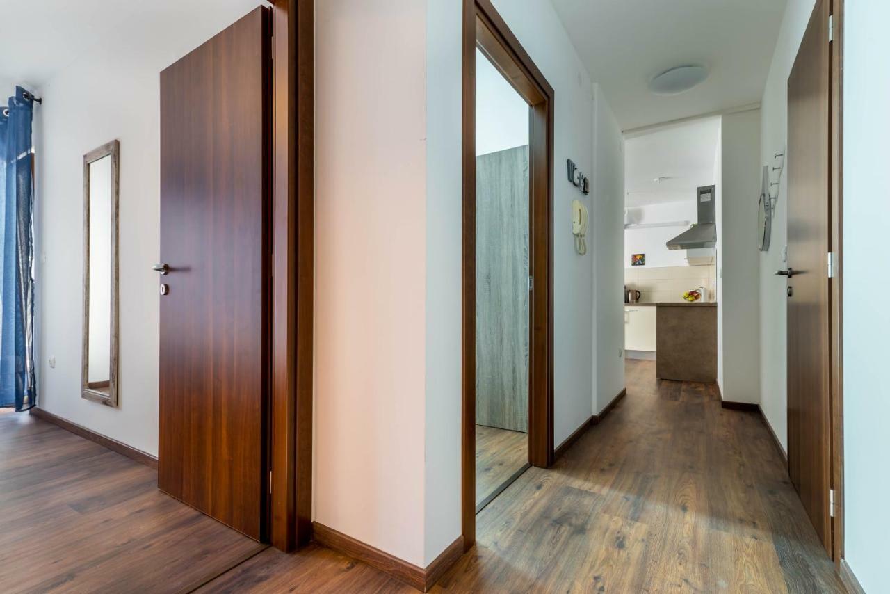 City Market Apartments プーラ エクステリア 写真