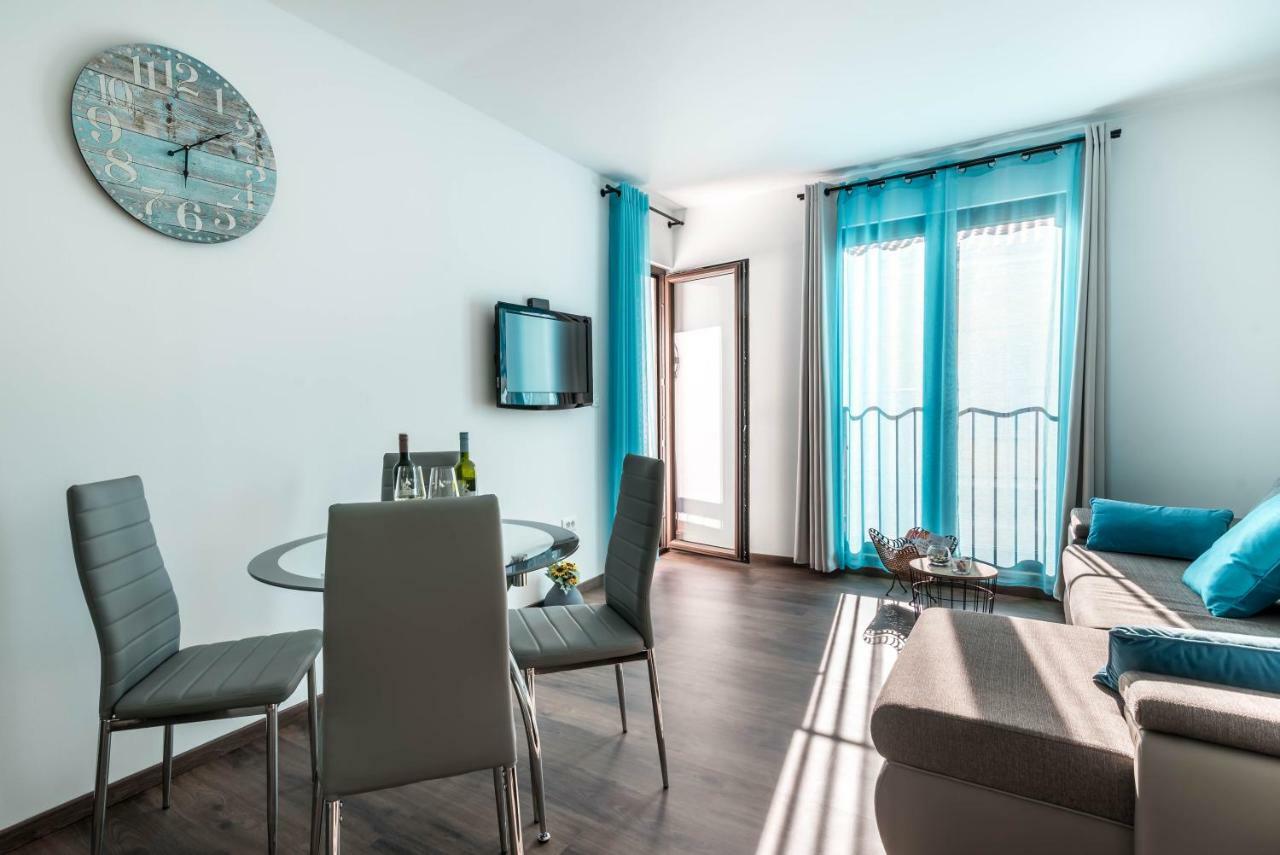 City Market Apartments プーラ エクステリア 写真