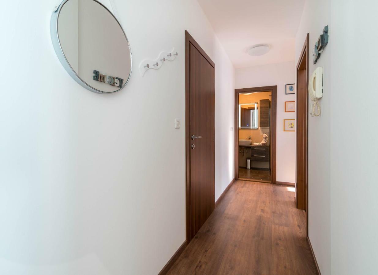 City Market Apartments プーラ エクステリア 写真