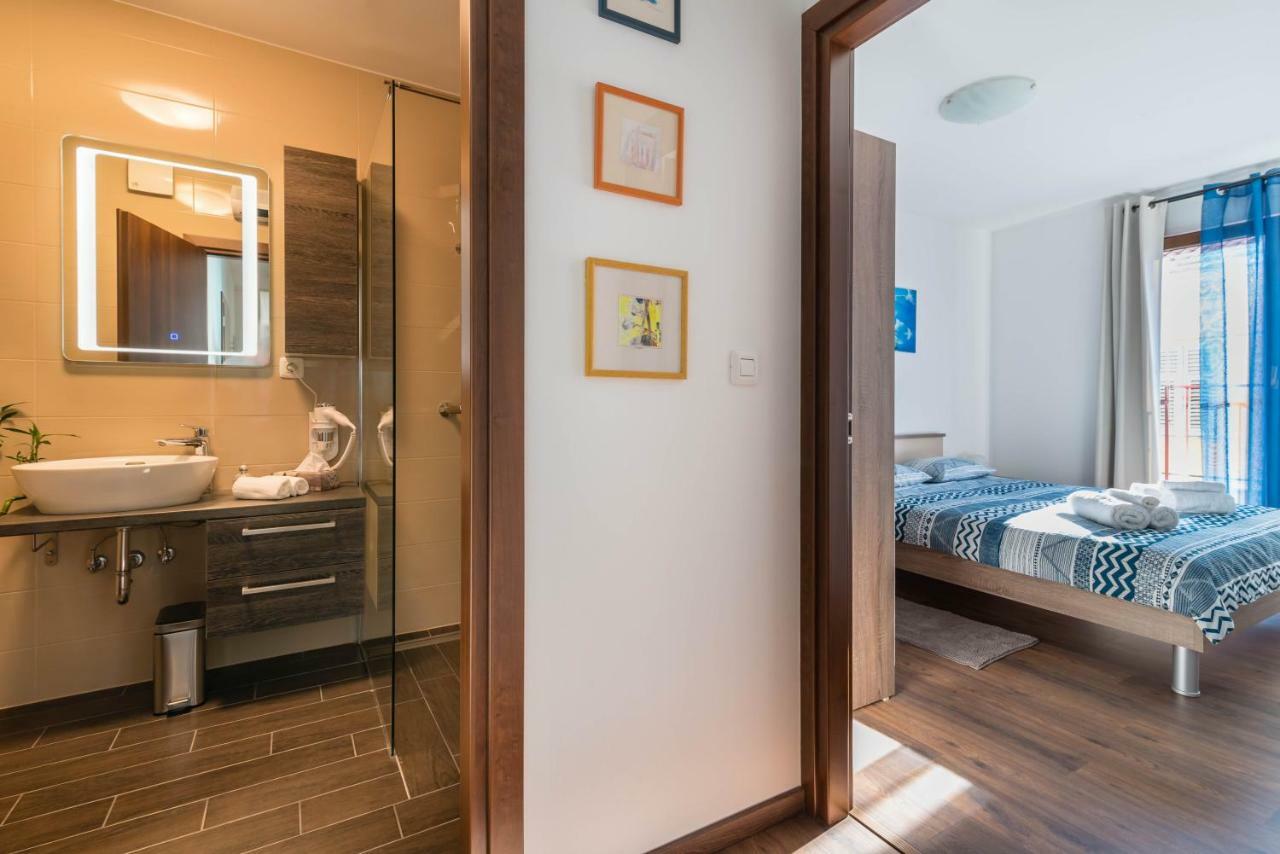 City Market Apartments プーラ エクステリア 写真